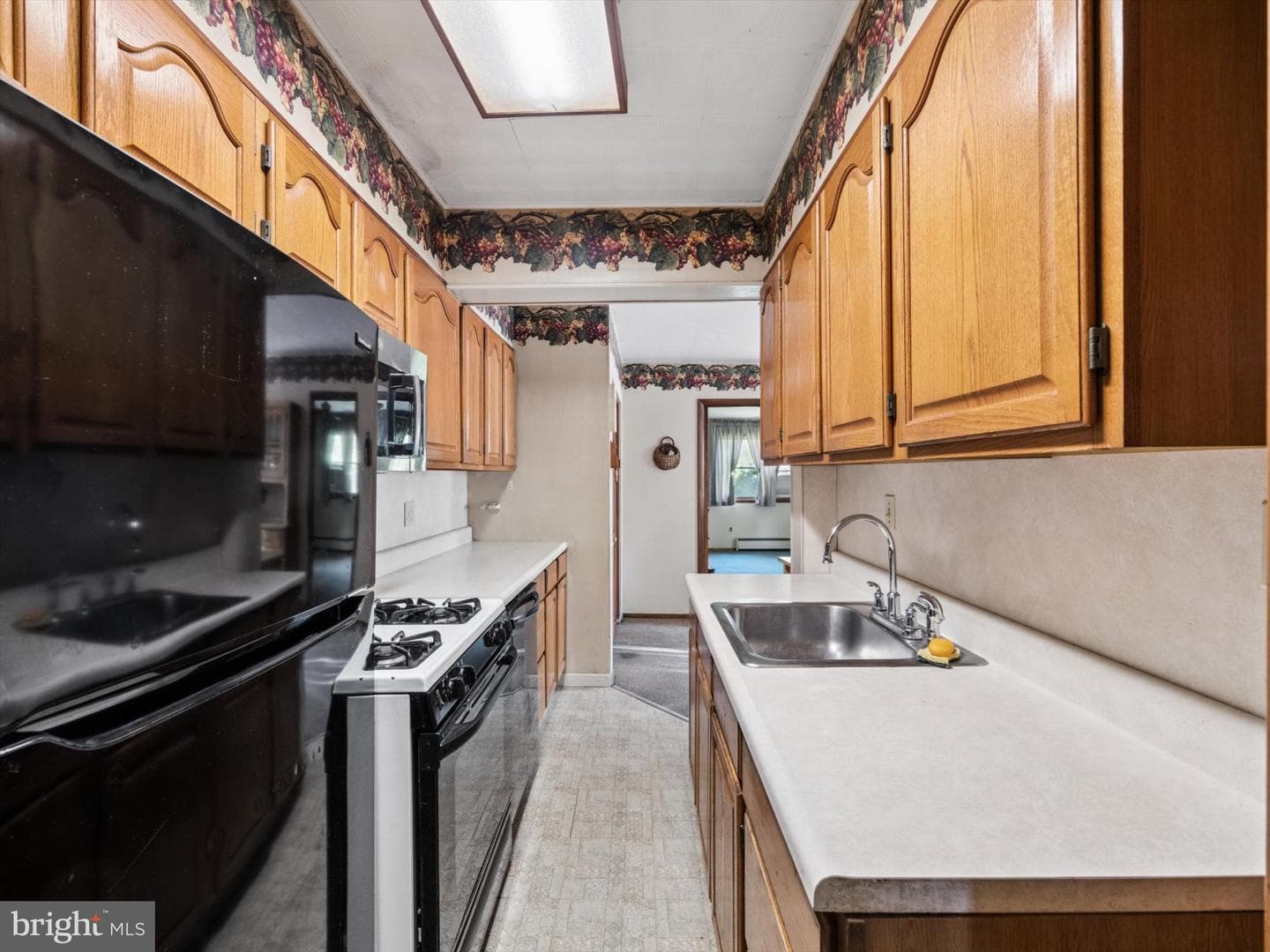 2455 Ardsley Avenue photo 19