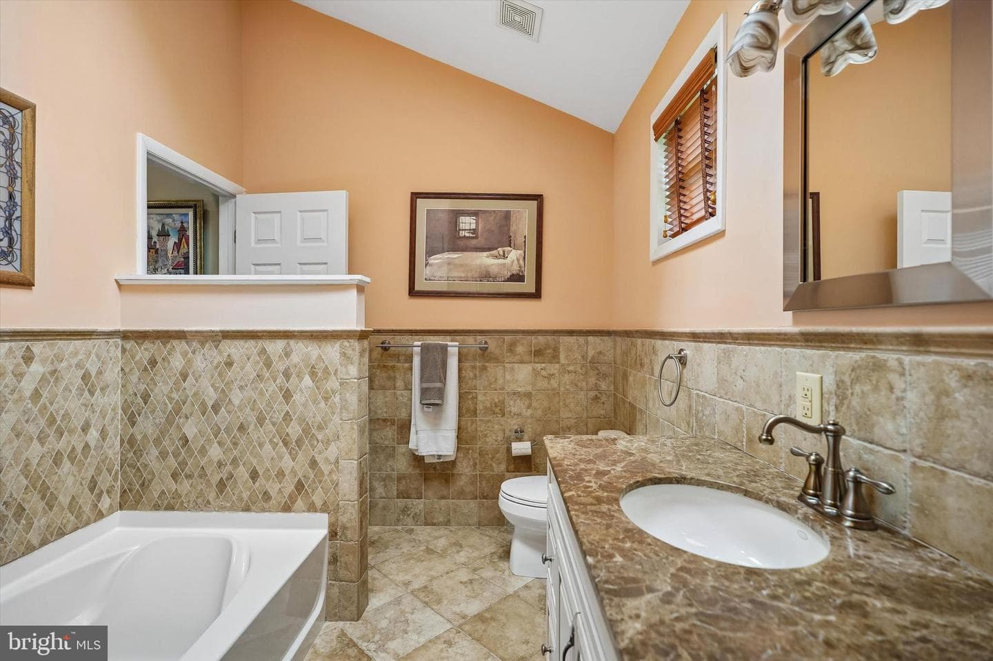 2027 Birchwood Drive photo 13