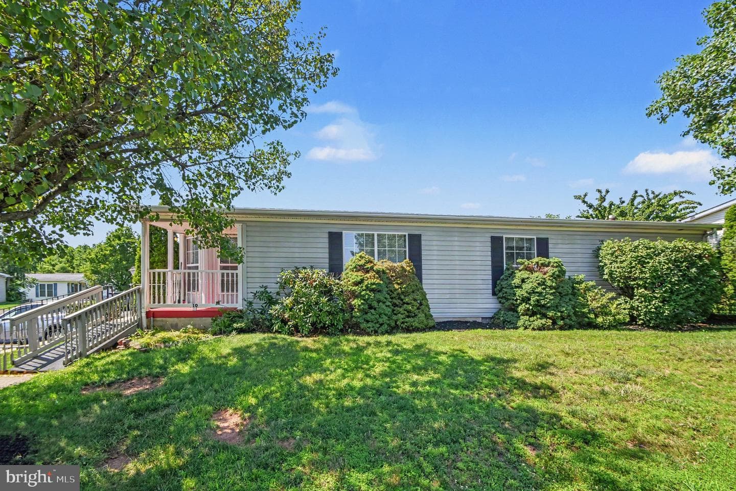 10 Juniper Court W photo 23