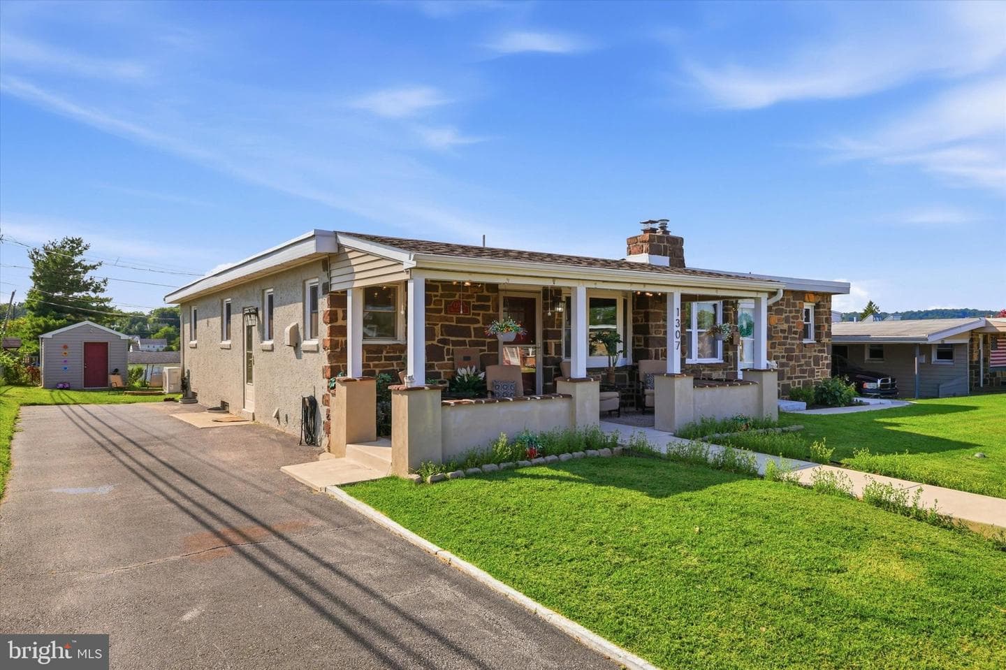 1307 Midland Road photo 3