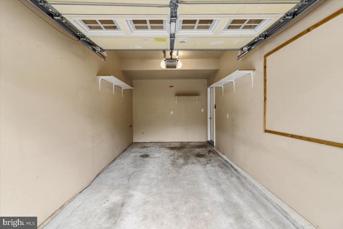 2463 Merri Claude Drive photo 24