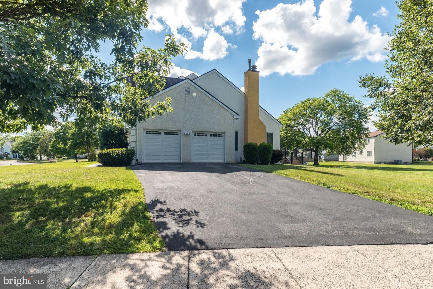 1 Crestwood Court photo 4