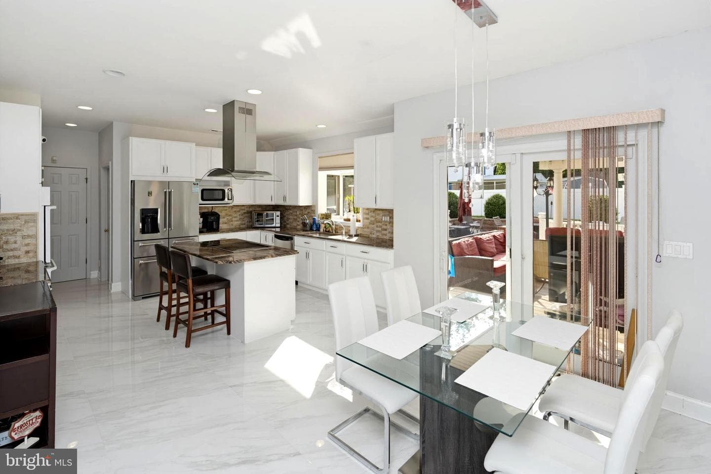 3930 Pond View Lane photo 12