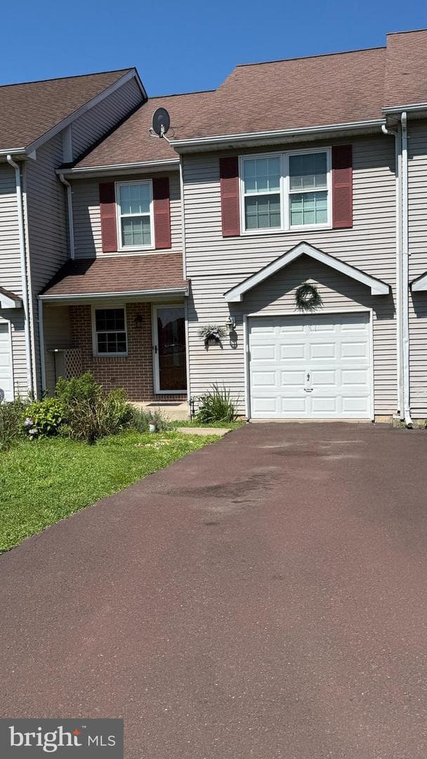 198 Kieffer Court photo 1