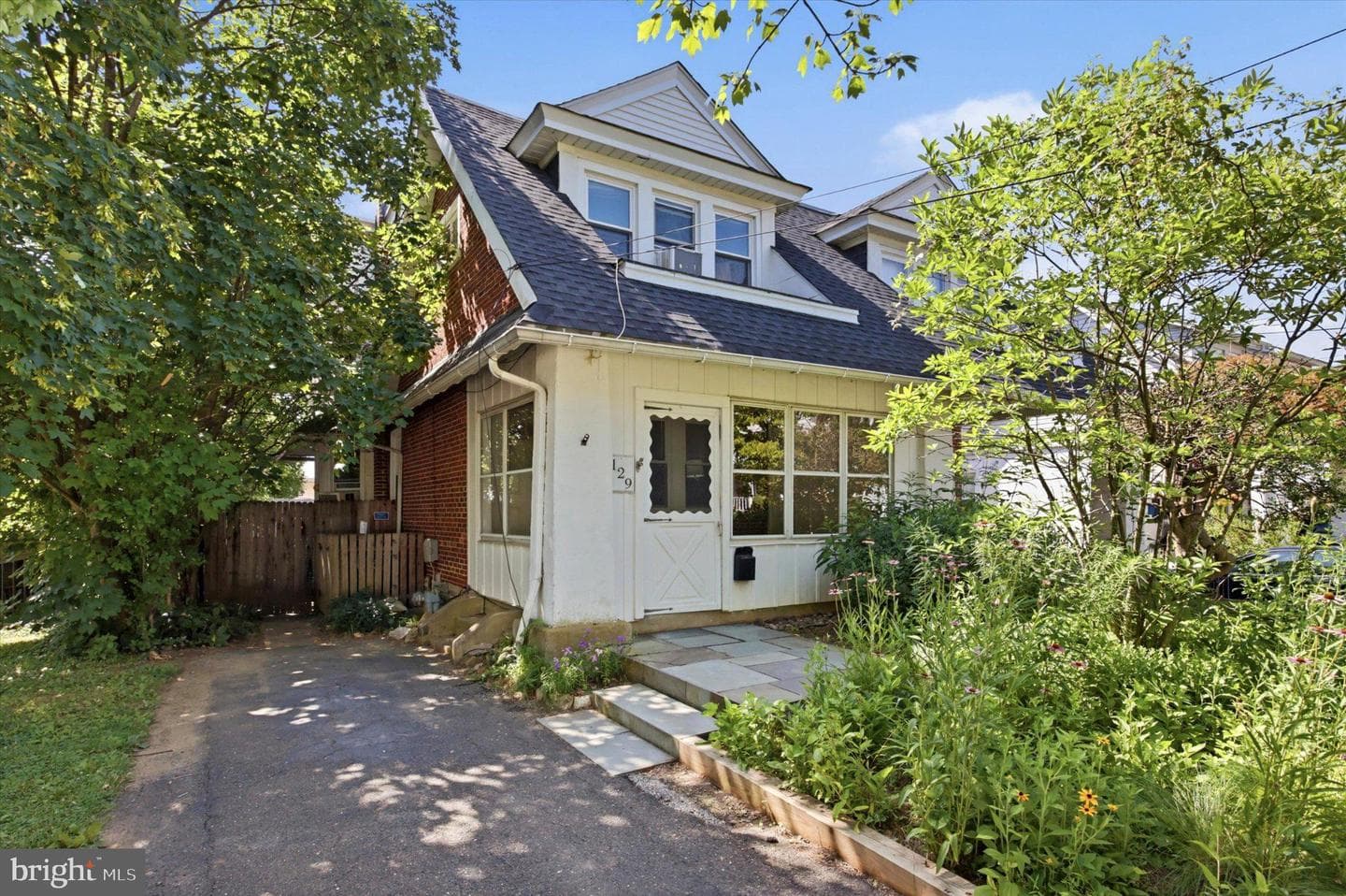 129 Harrison Avenue, Glenside