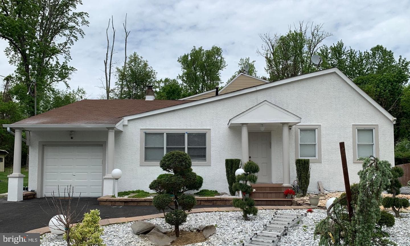 3332 Philmont Avenue photo 2