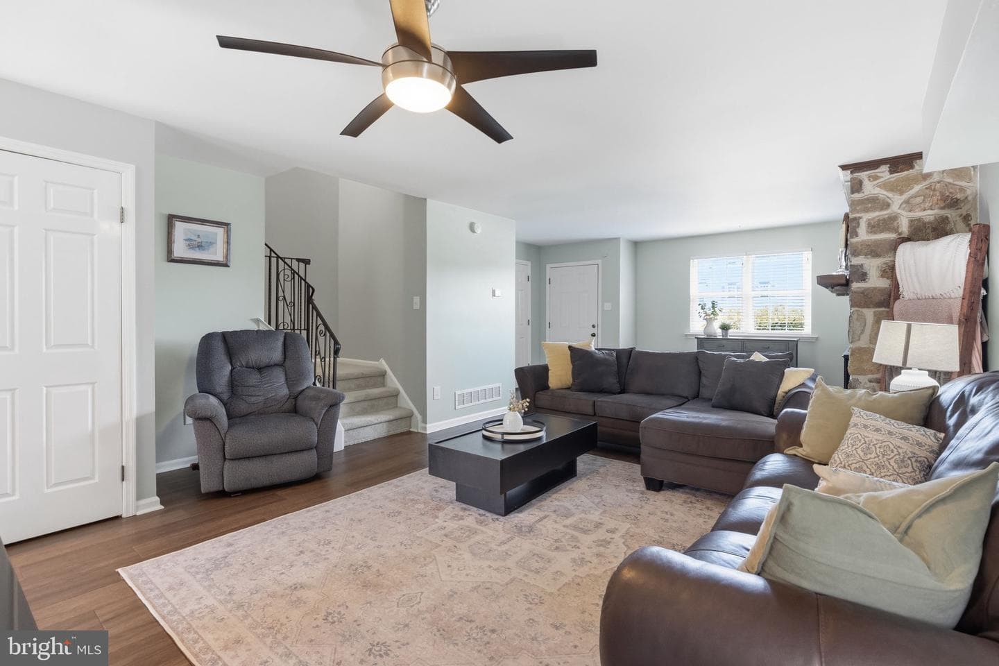 227 Lawndale Avenue photo 10