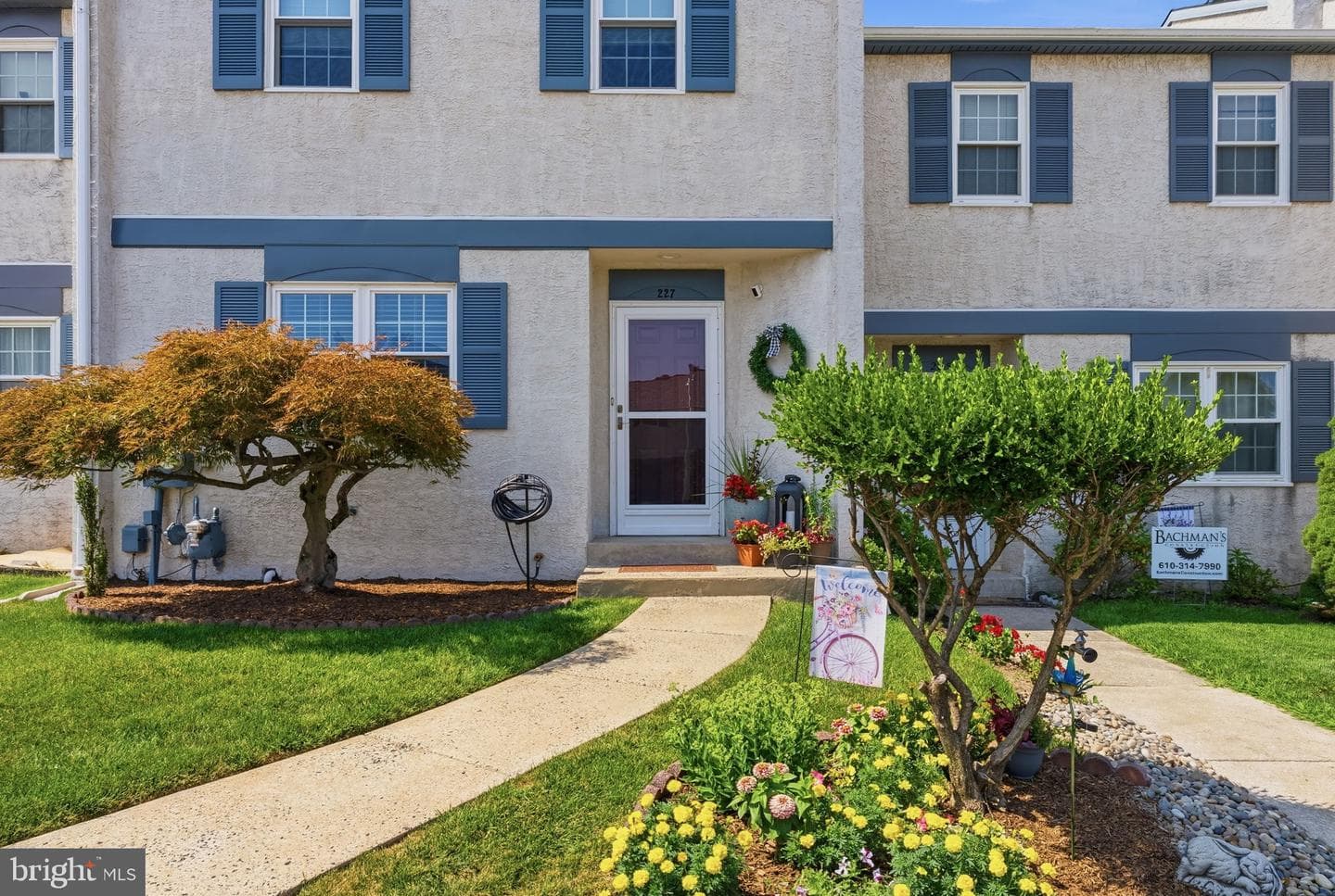 227 Lawndale Avenue photo 4