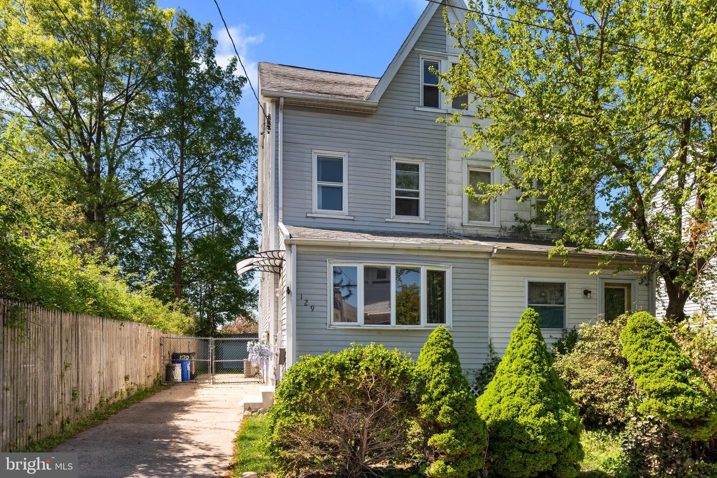 129 Blake Avenue photo 1