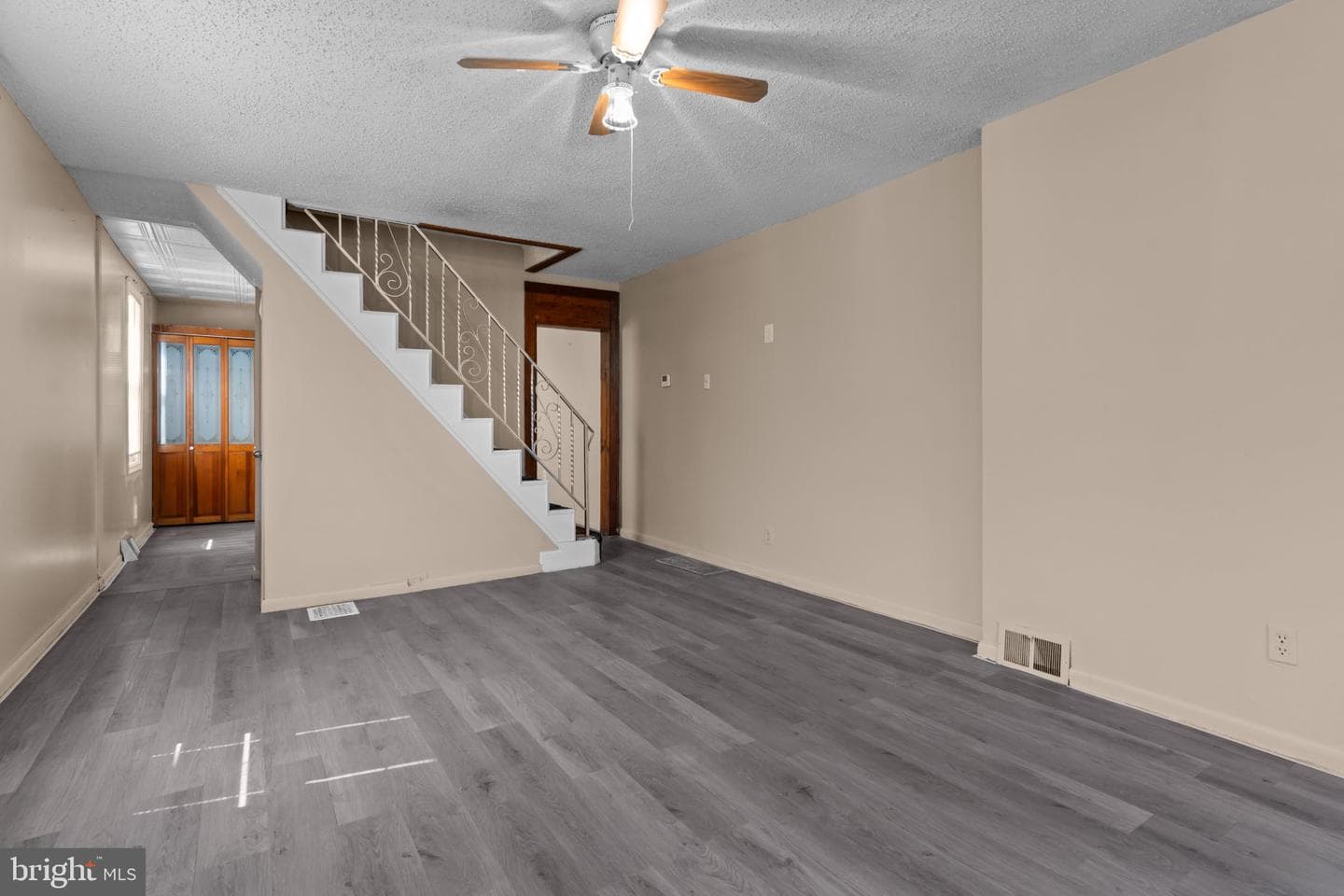 129 Blake Avenue photo 3