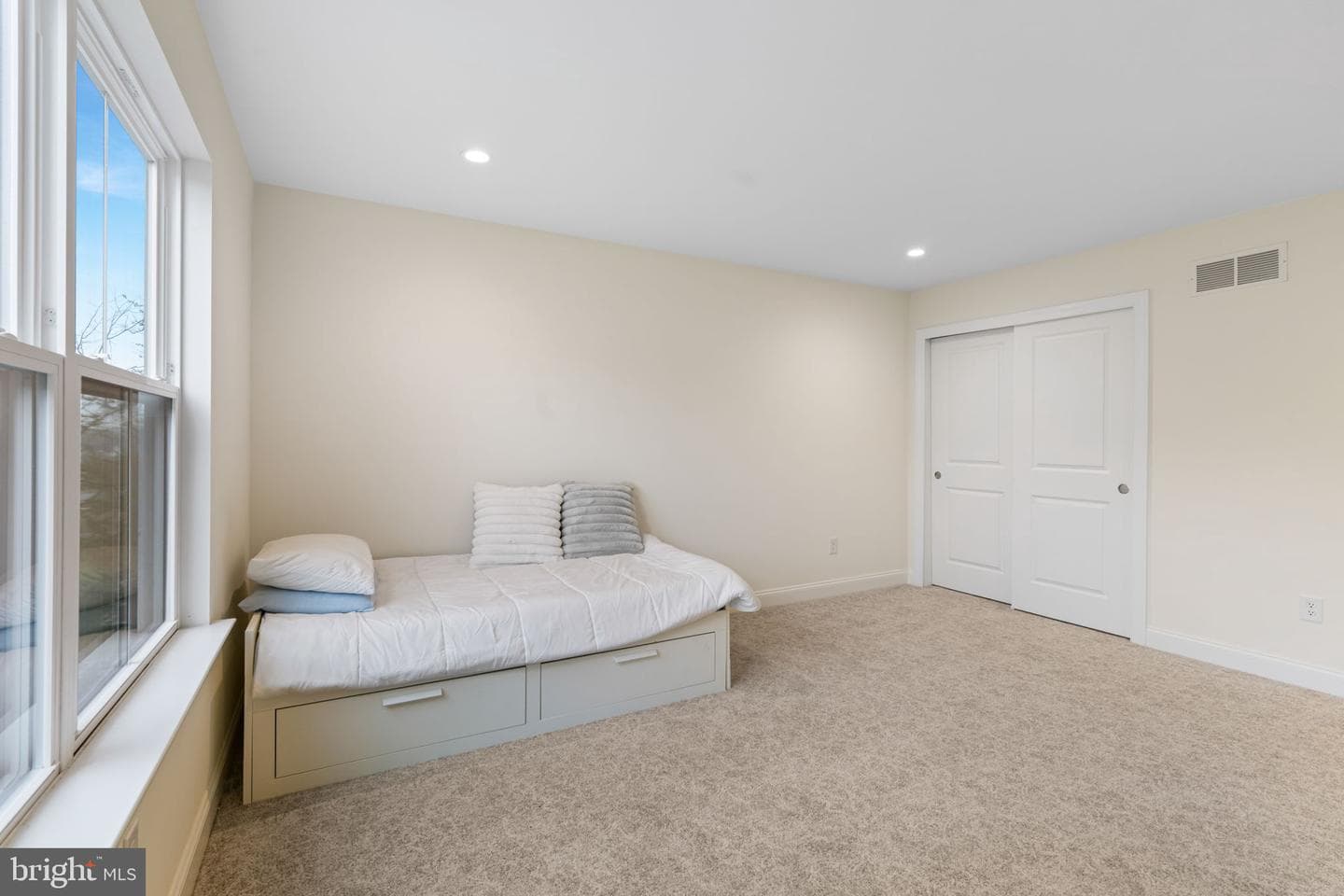 1045 Oak Ridge Drive photo 40