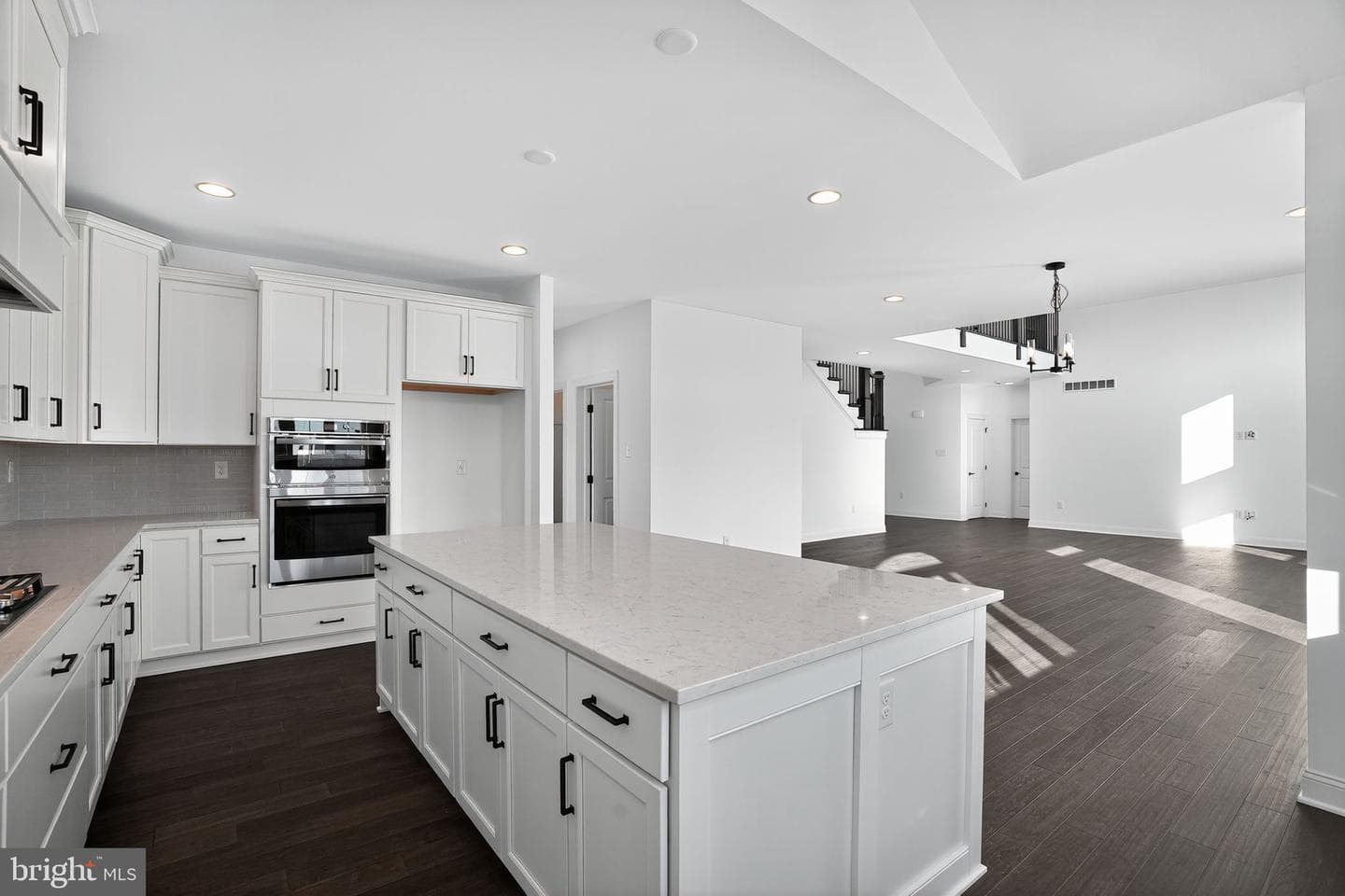 409 Longview Drive photo 19