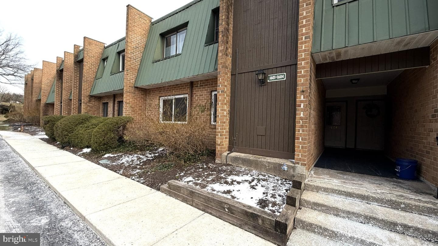 1603 Meadowview Lane #1603 photo 4