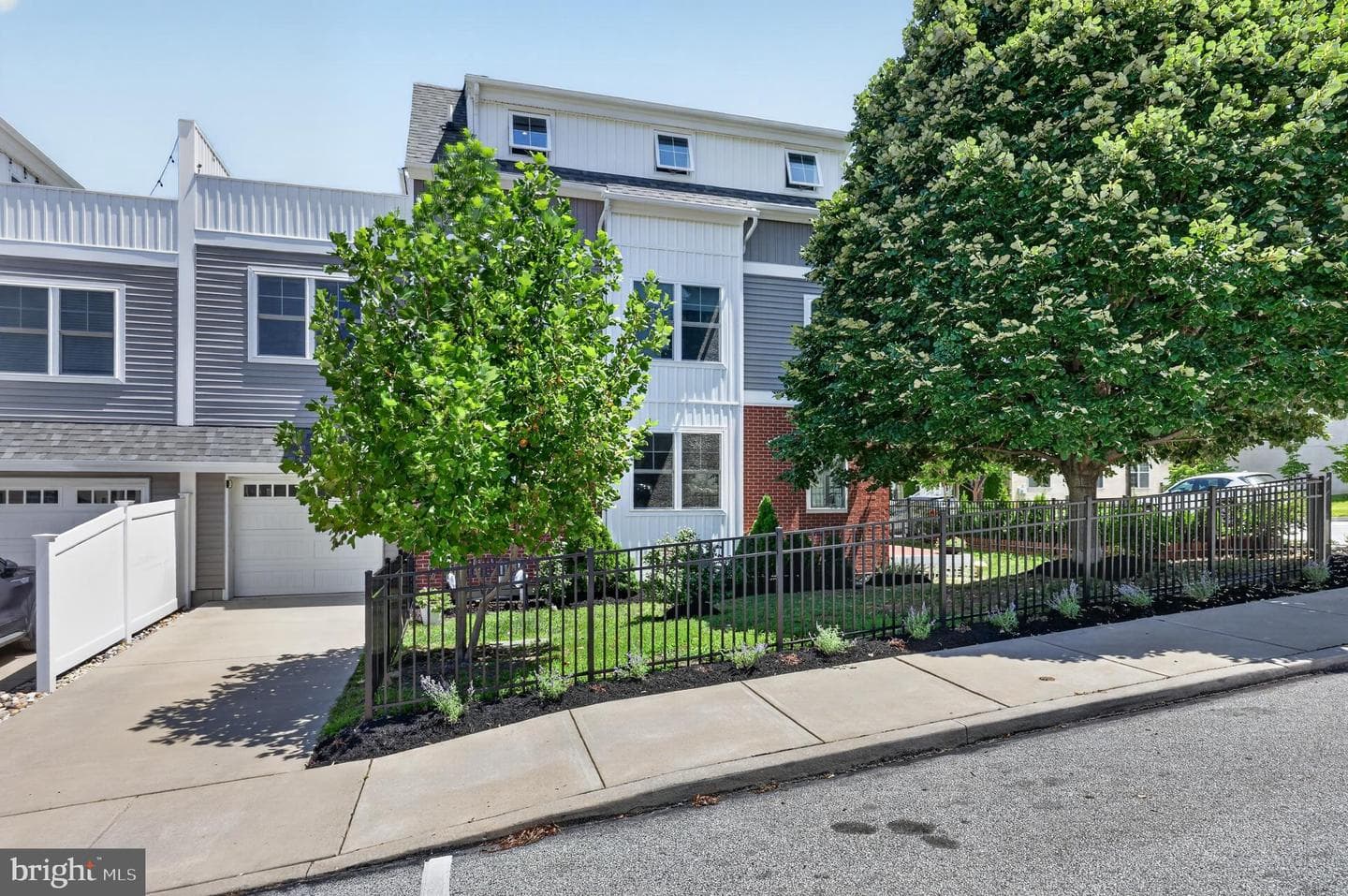549 Bush Street #a photo 7
