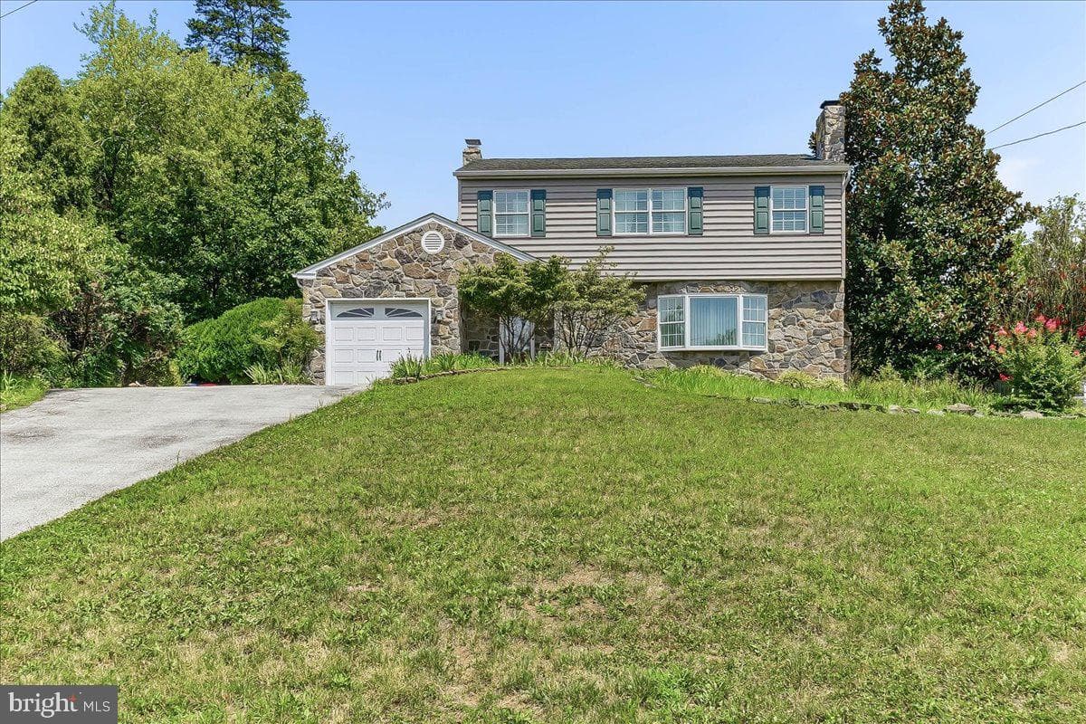 733 S Park Avenue photo 1