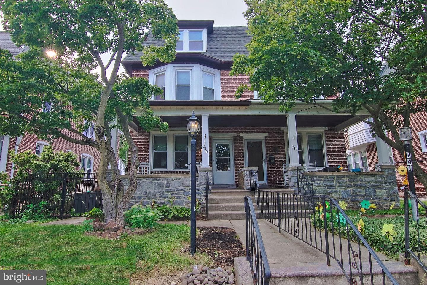 739 Noble Street photo 1