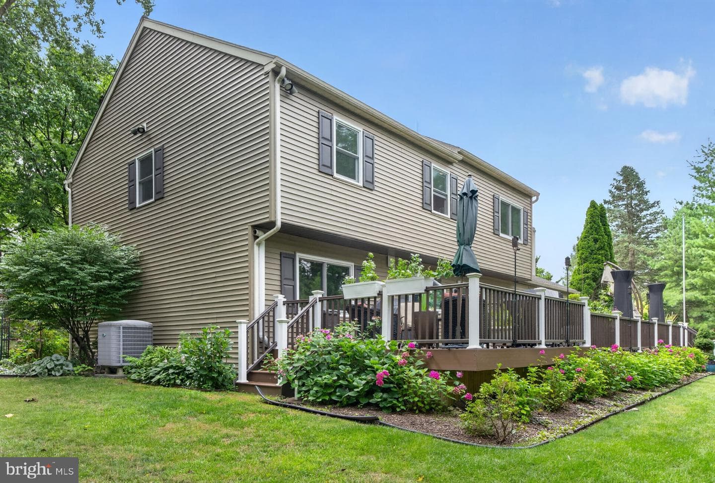 1106 Wooded Place photo 1