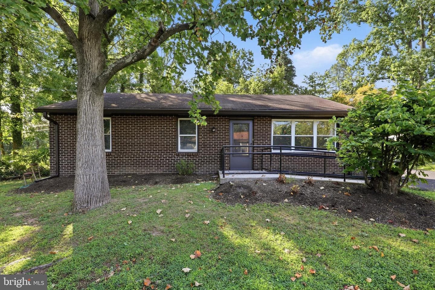 407 Johnson Road photo 1