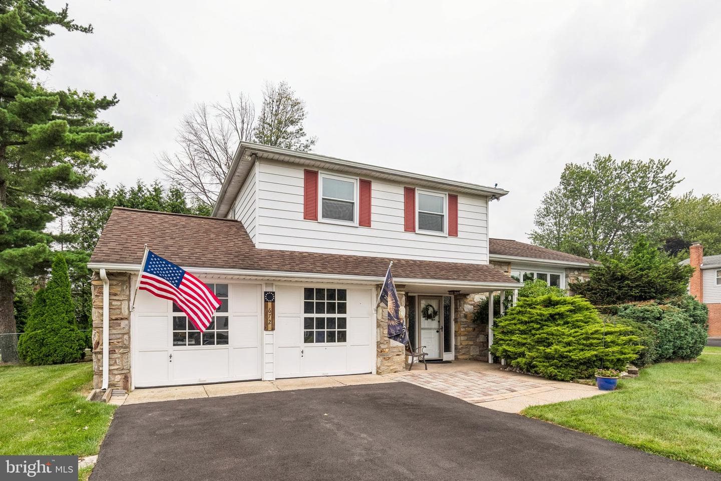672 Killdeer Lane photo 1