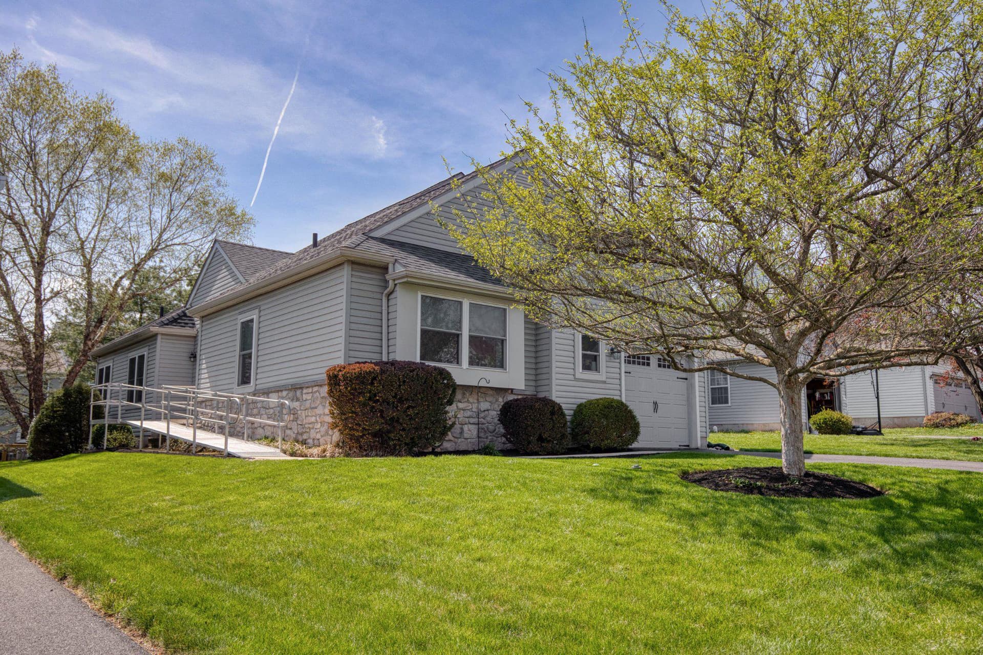 641 Stewart Road photo 1