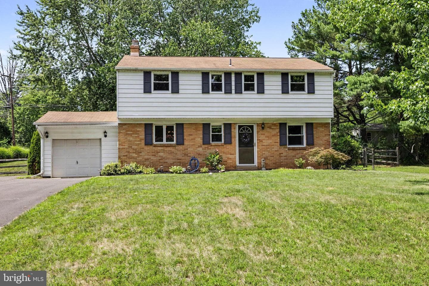 224 Upper Valley Road photo 1