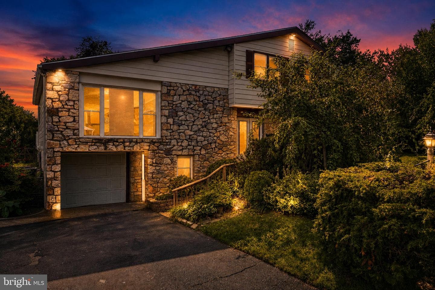 3036 Susquehanna Road, Abington