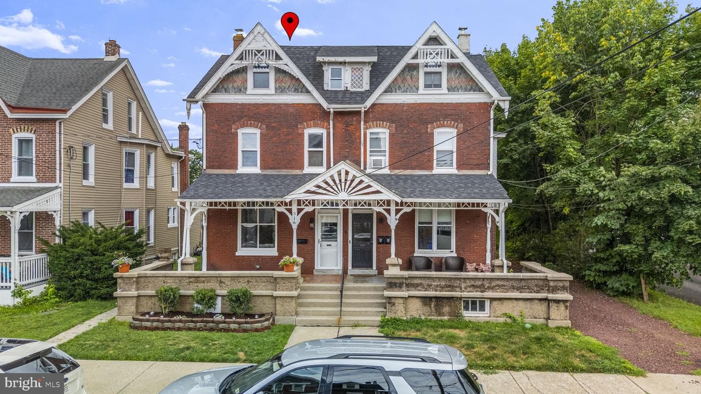 316 Walnut Street photo 1
