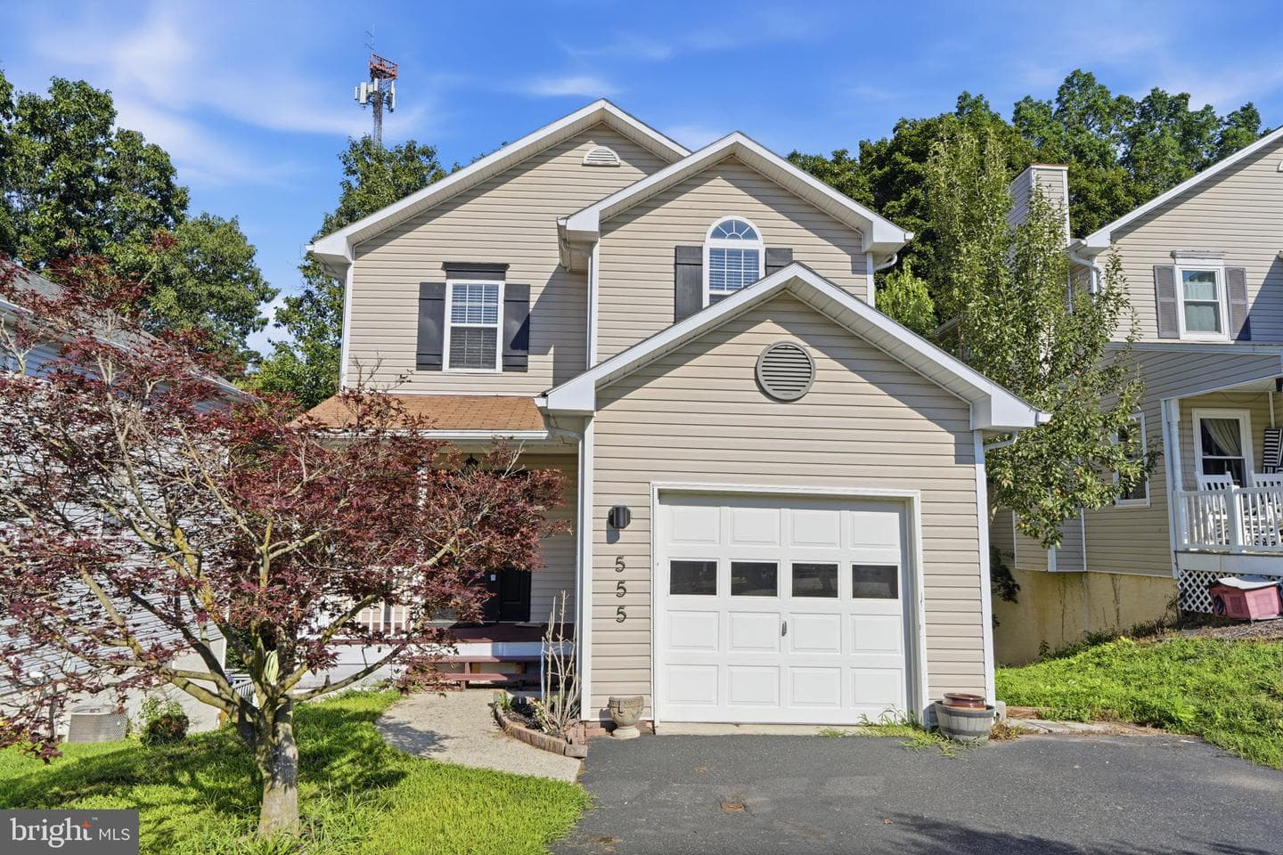 555 Upland Street photo 1