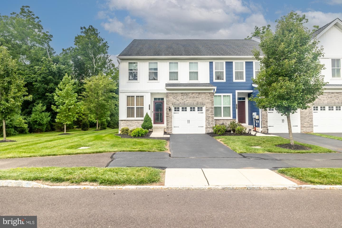 401 Wynstone Ct photo 1