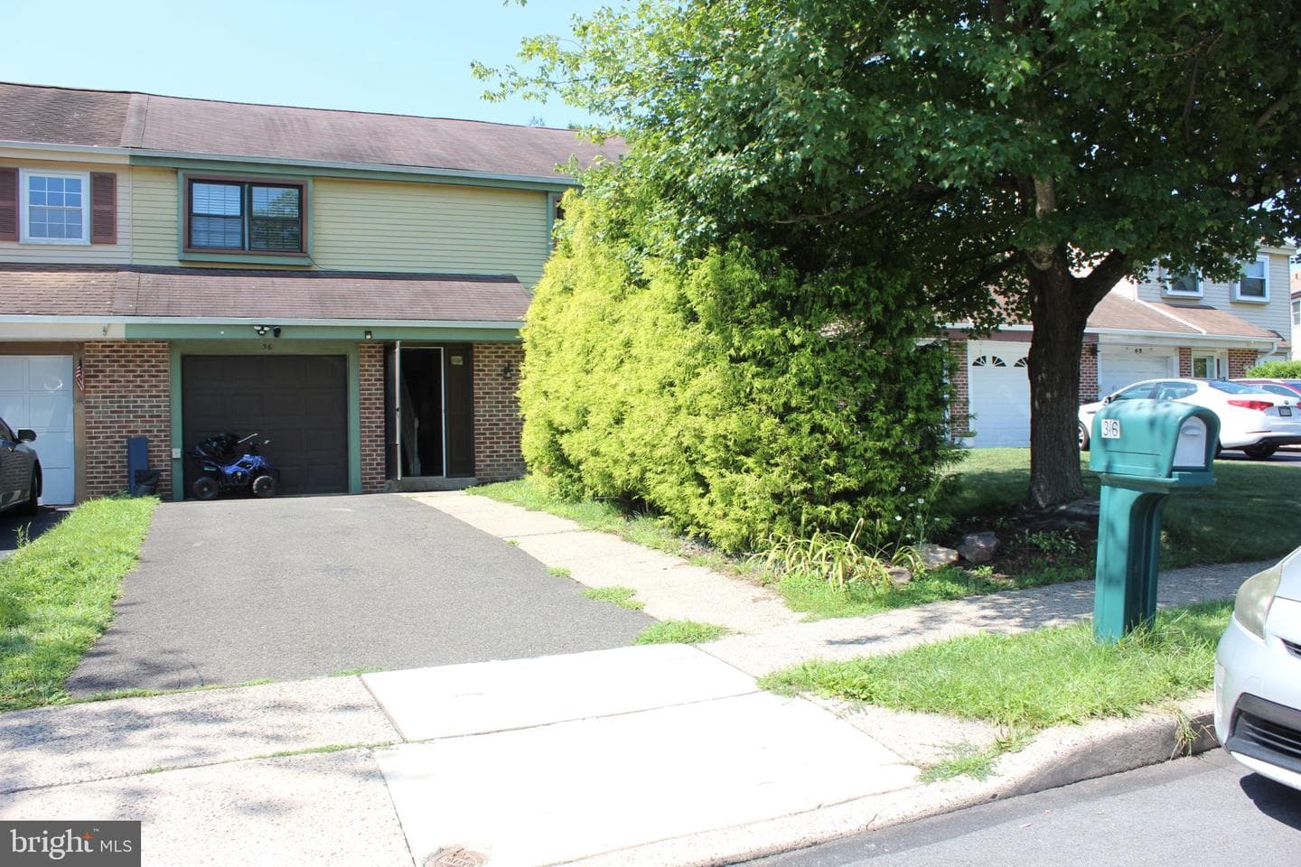 36 Greenwoods Drive photo 1