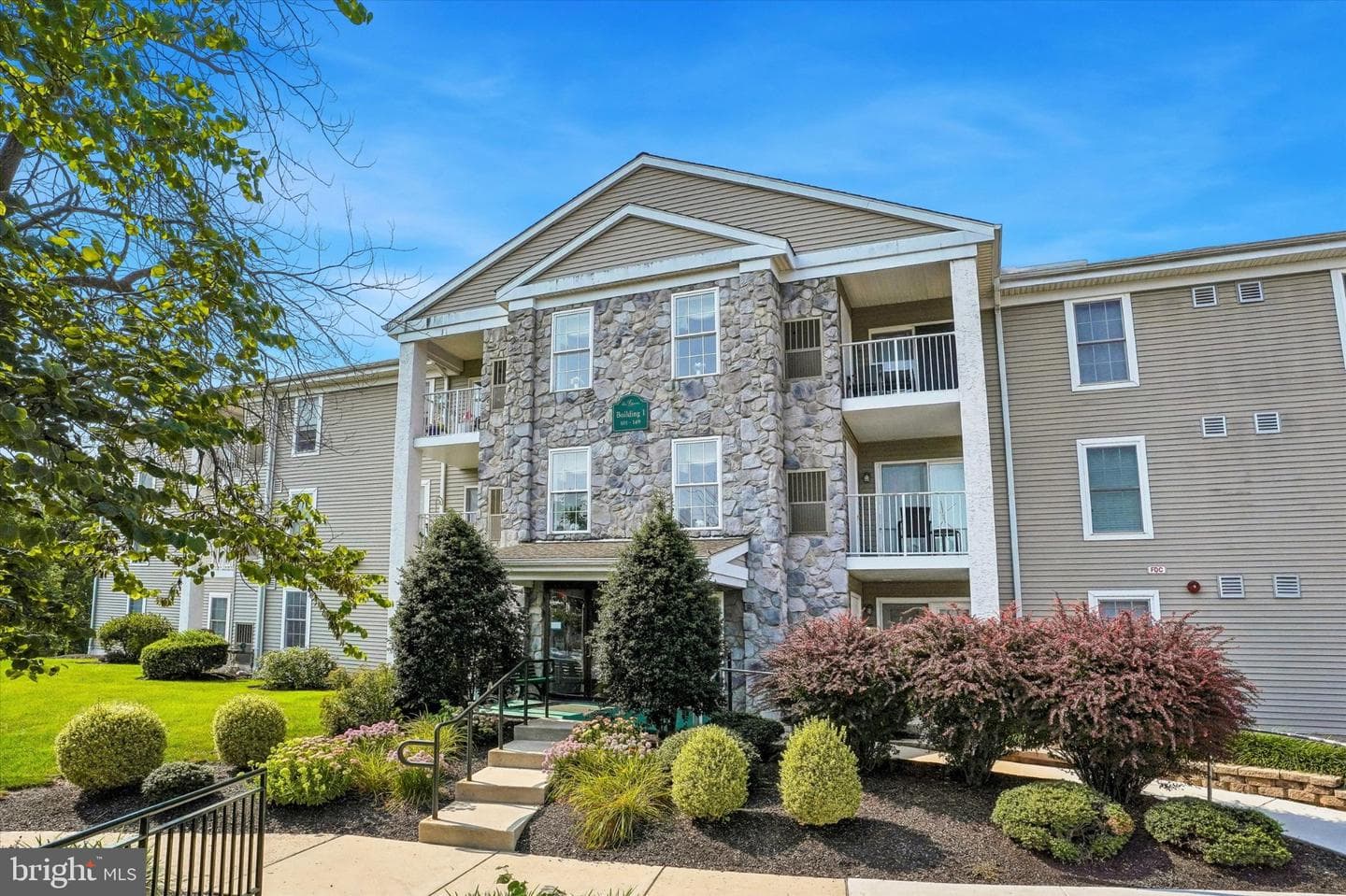 148 Brandon Road photo 1