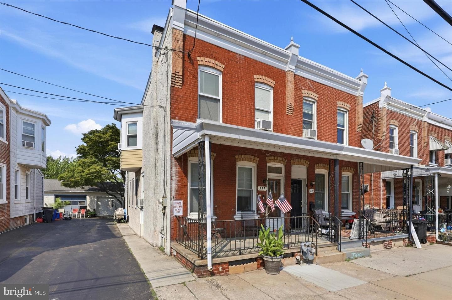 111 W 5th Street photo 1
