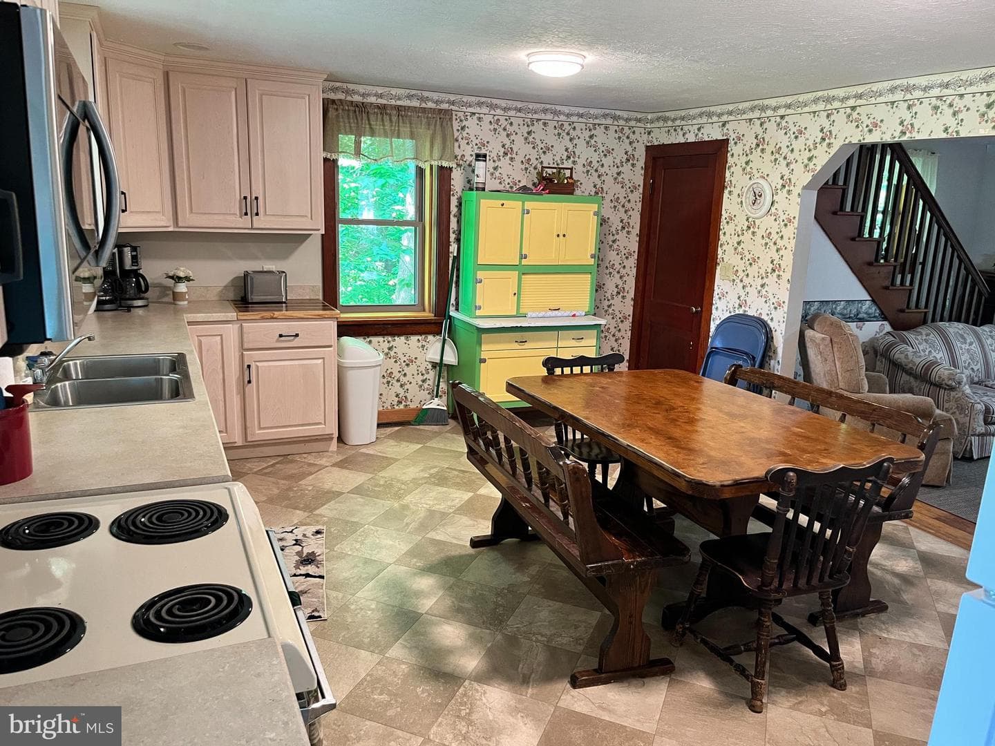 25 Weatherby Drive photo 9