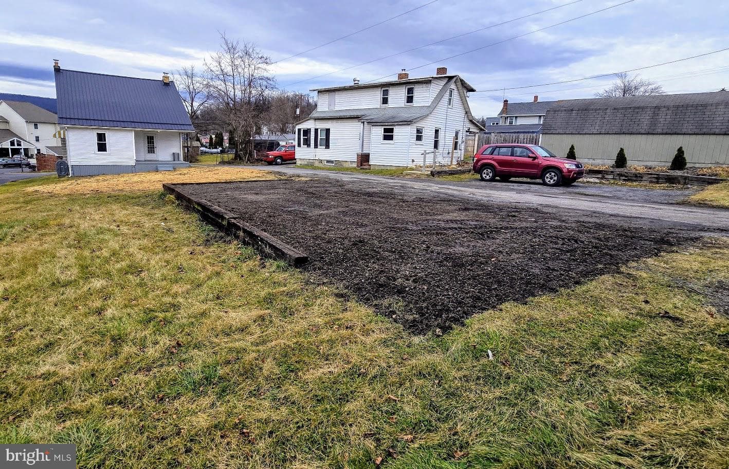 22 W Spanogle Avenue photo 19
