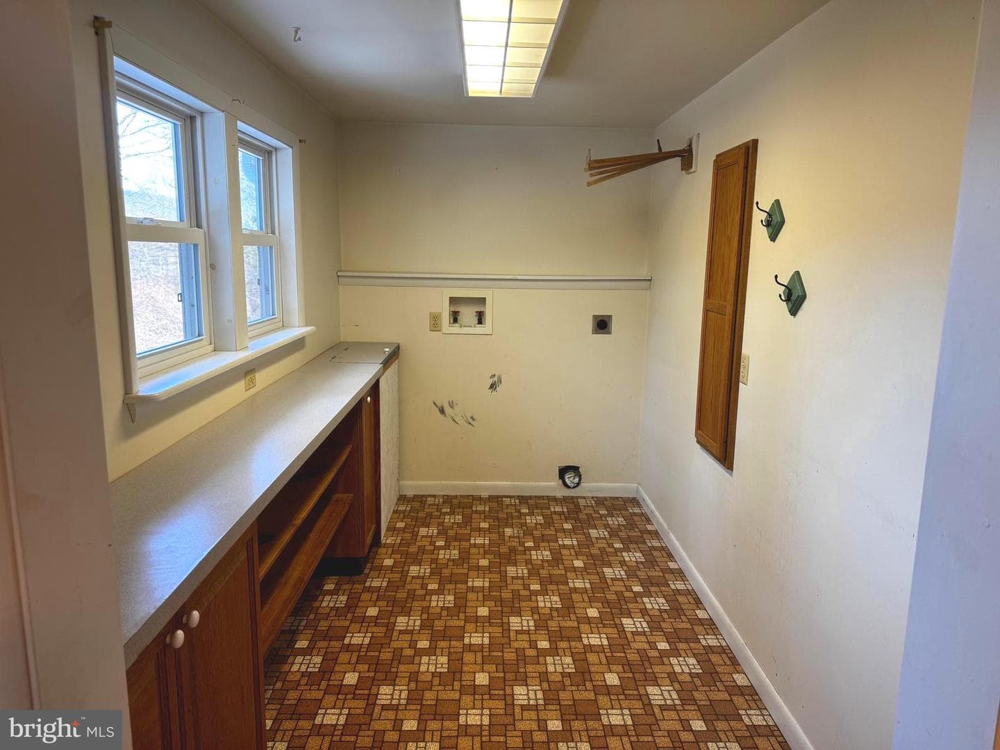 1219 Vira Road photo 10