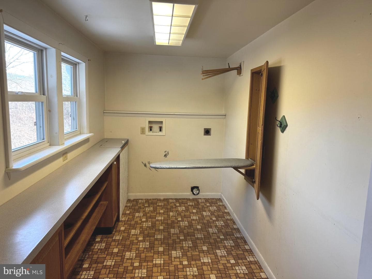 1219 Vira Road photo 11
