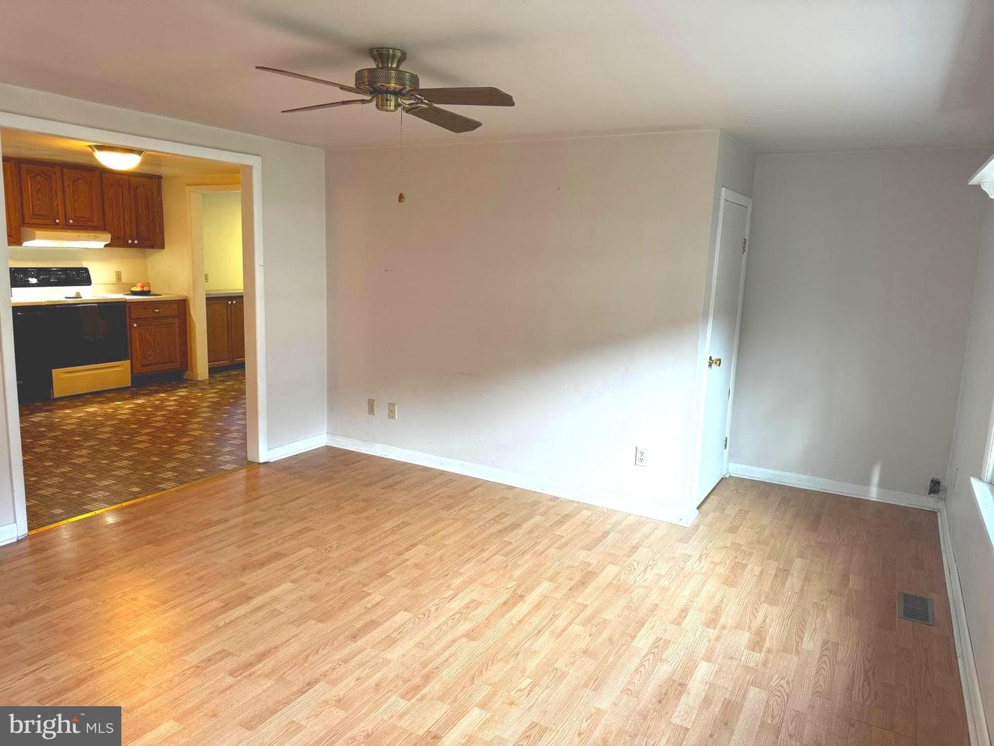 1219 Vira Road photo 14