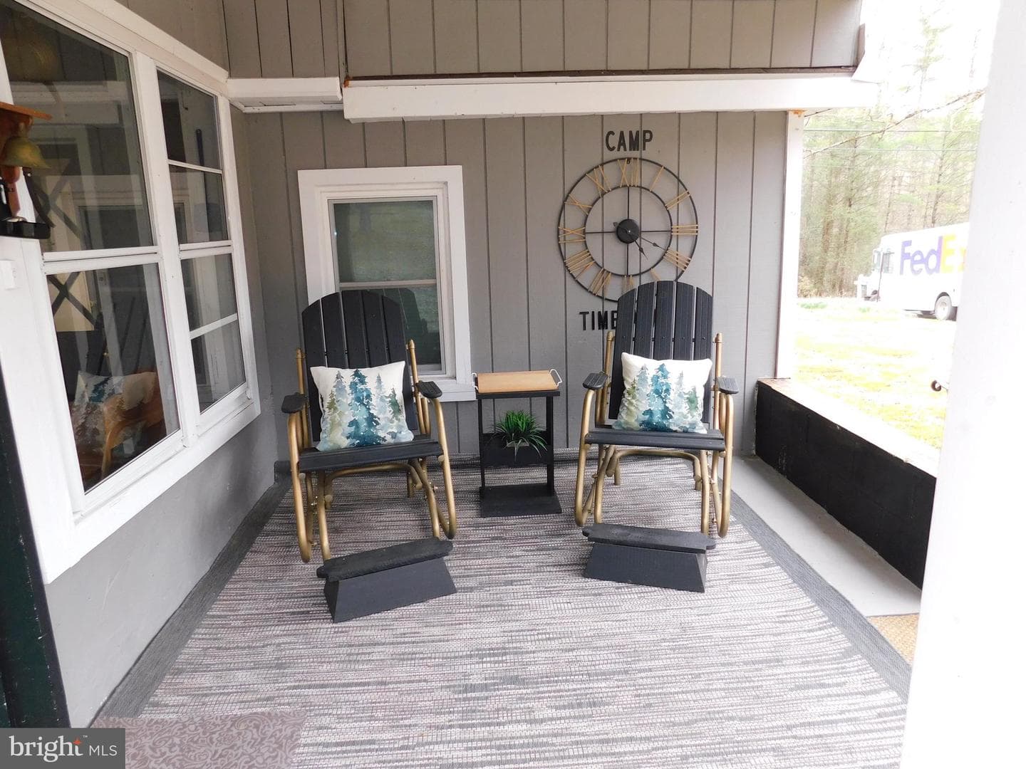 5 Red Oak Lane photo 1