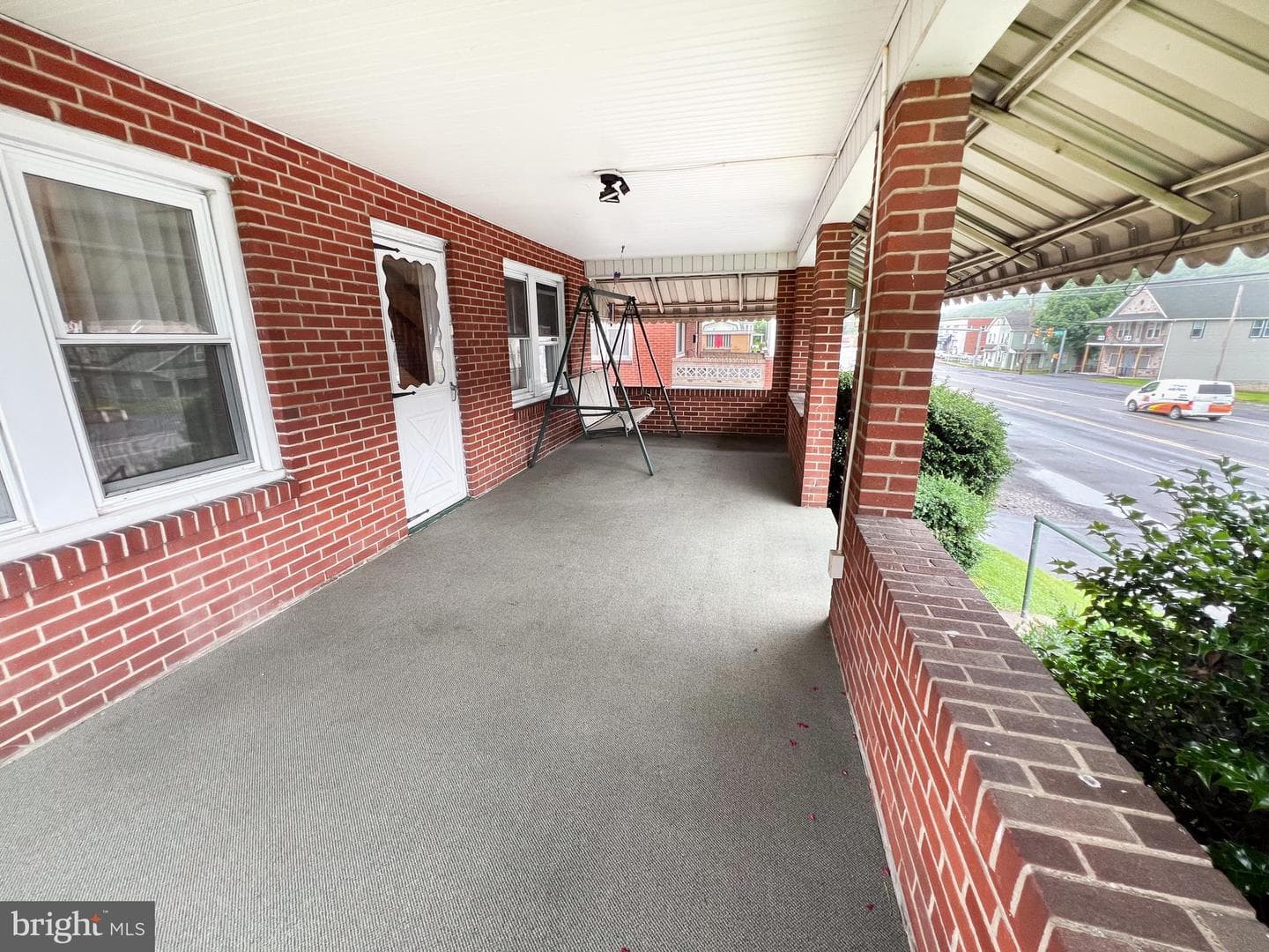 512 Electric Avenue photo 33