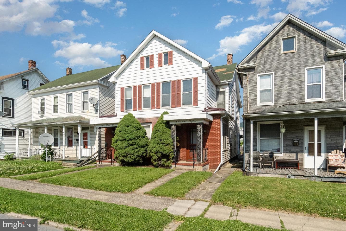 118 Shaw Avenue photo 2