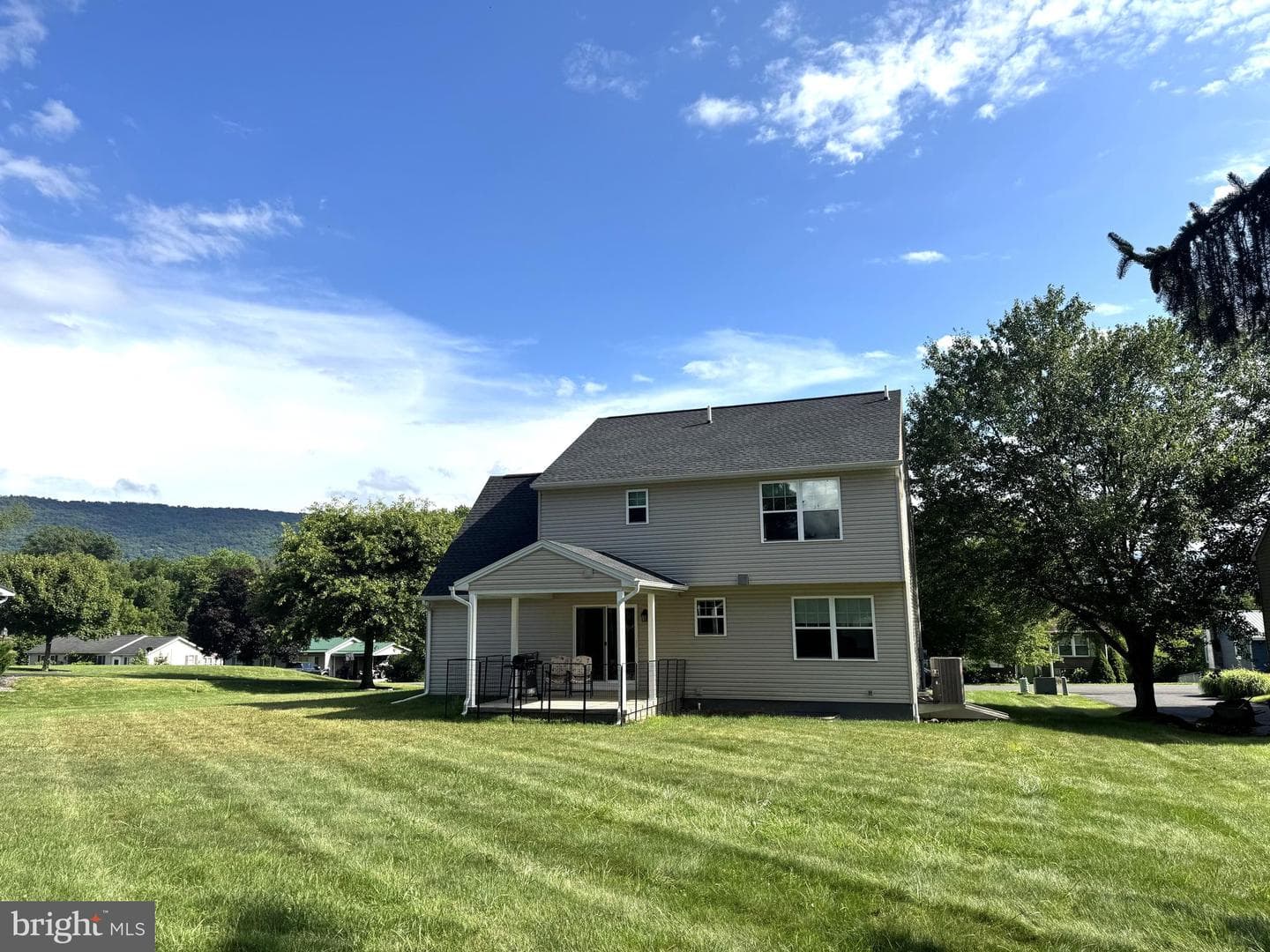 65 Hillside Dr photo 31