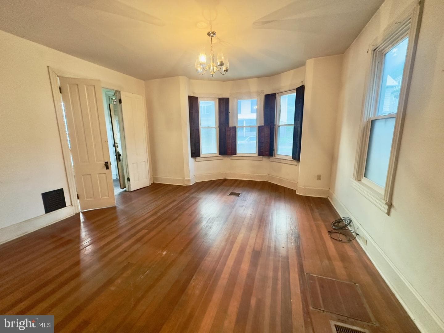 154 Walnut Street photo 7