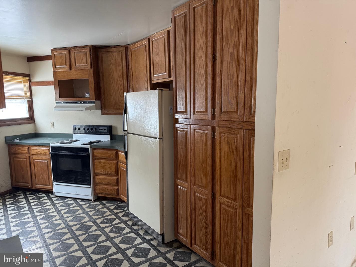 15 Lower Paradise Drive photo 13