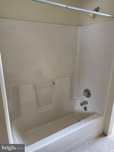 15 Lower Paradise Drive photo 18
