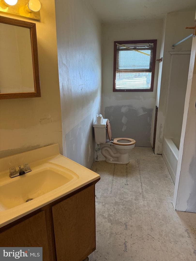 15 Lower Paradise Drive photo 28