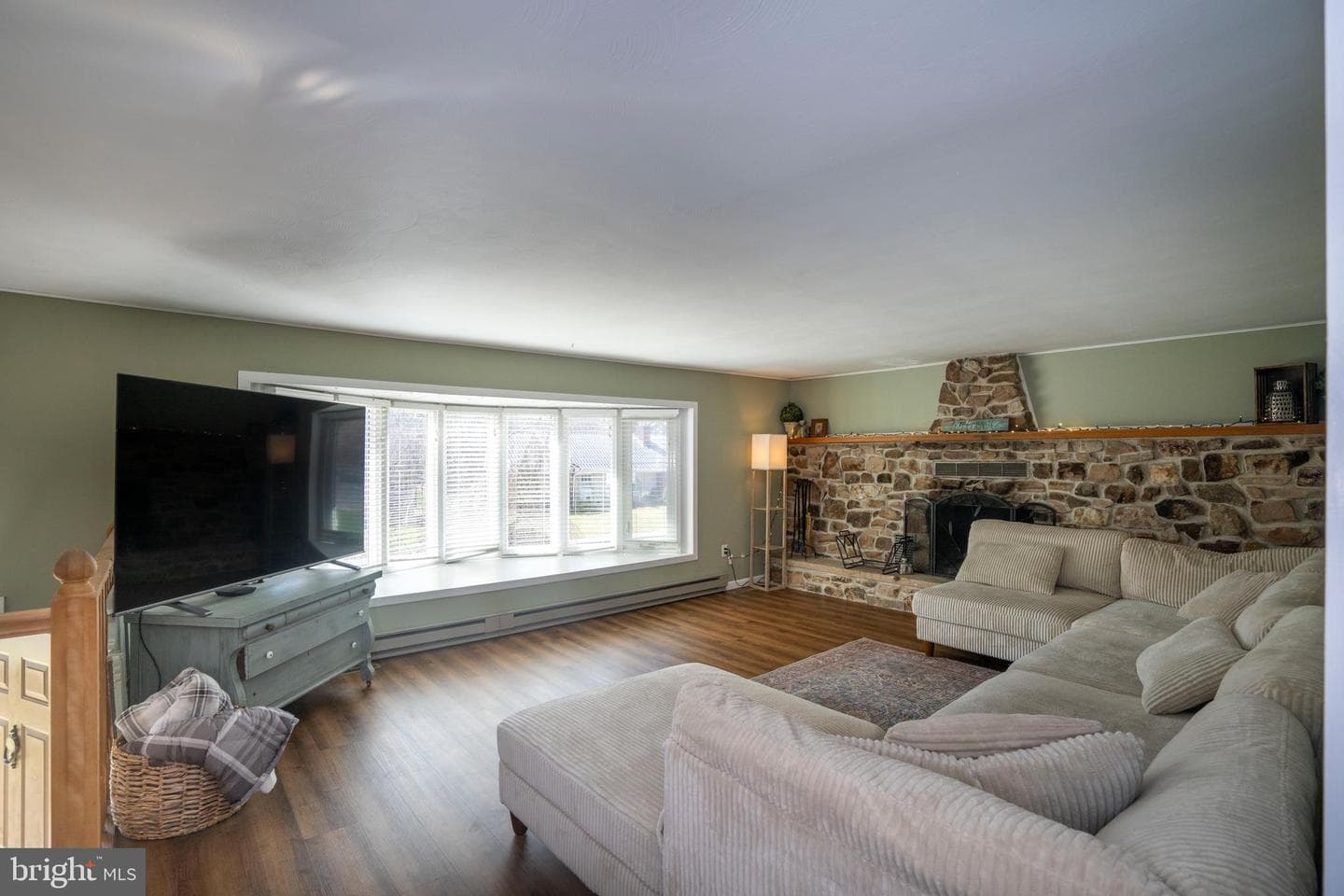 17 Sunset Road photo 4