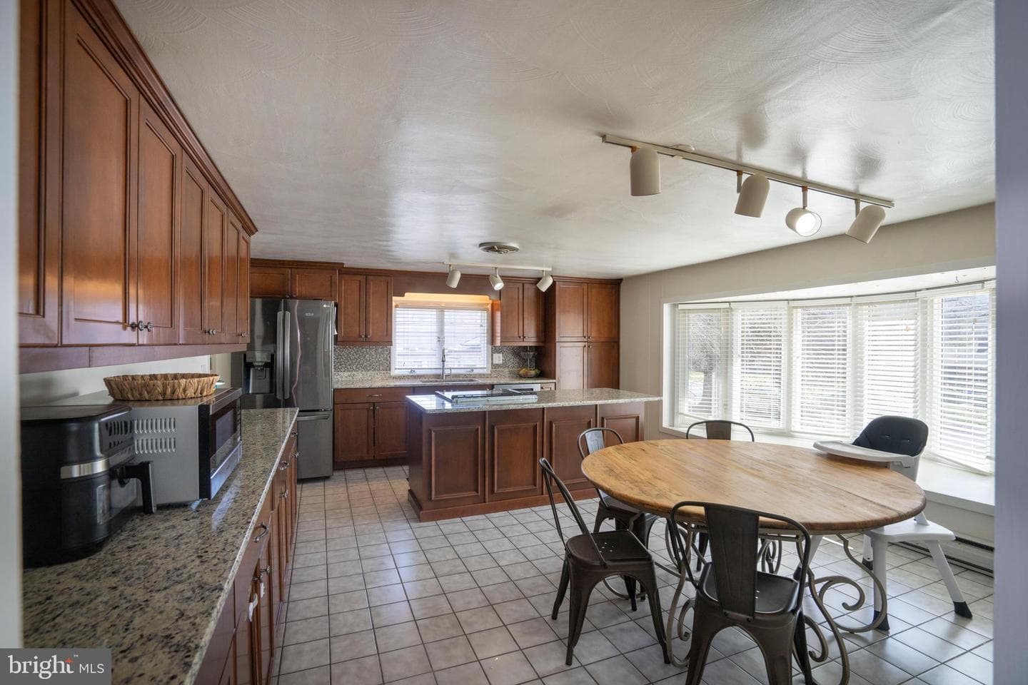 17 Sunset Road photo 7