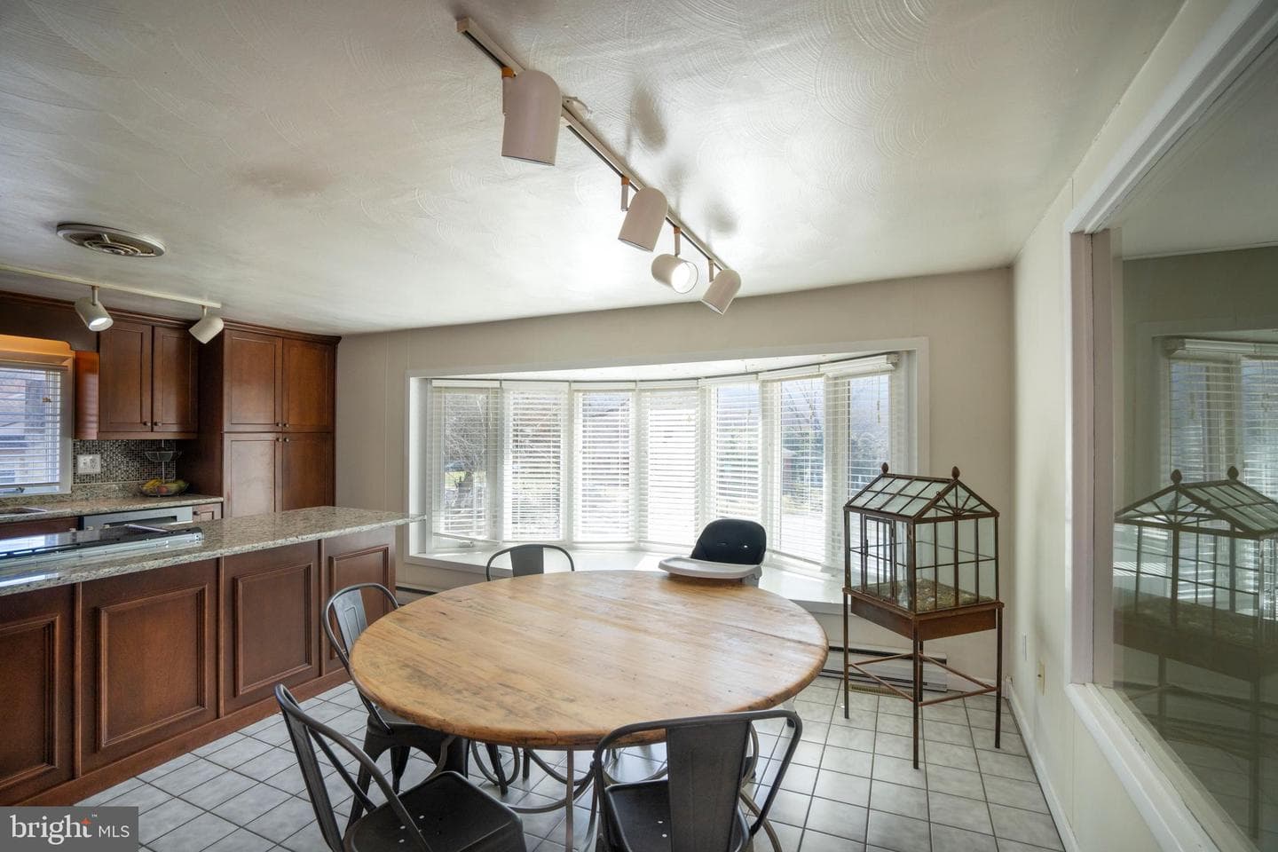 17 Sunset Road photo 8