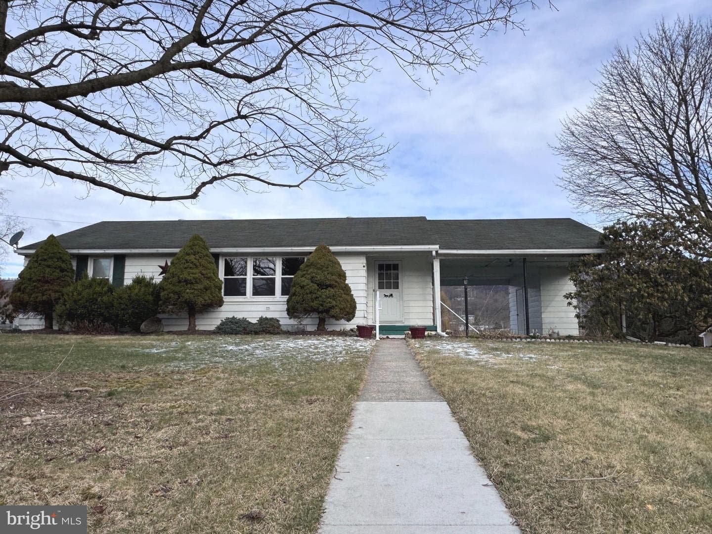 15 Bridgeview Drive photo 1