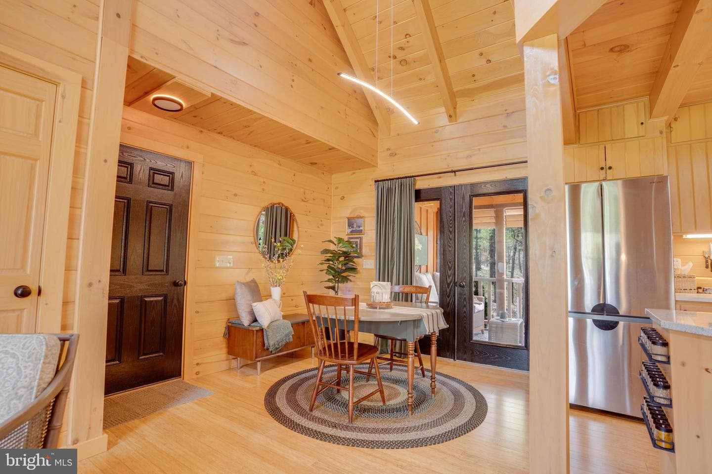 138 Deerwood Drive photo 8